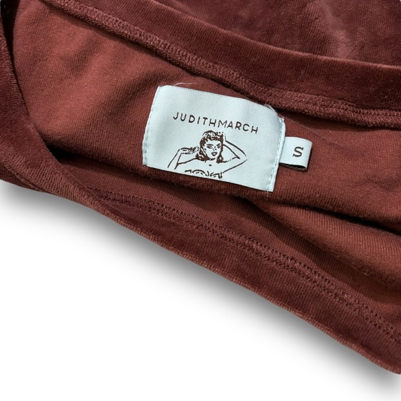 Judith March Women's Velvet Open Neck Sweatshirt Red‎ Size Small 22 x 21 - Picture 5 of 6